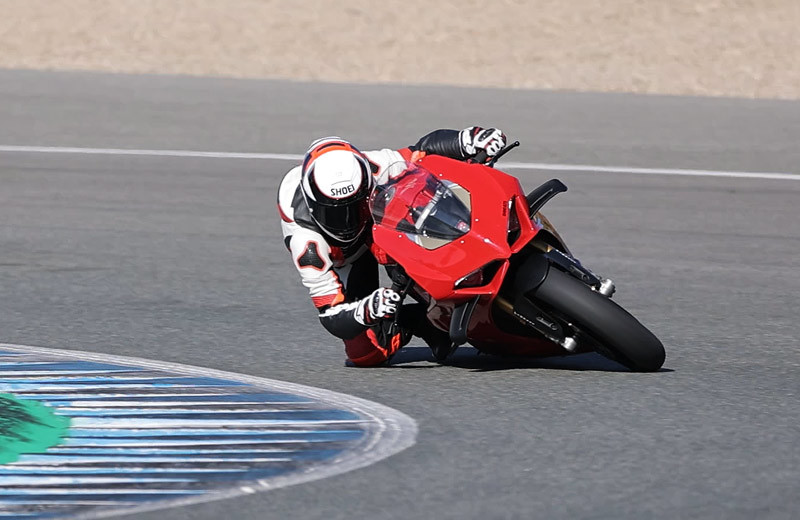 prueba ducati panigale v4 s jerez texto 5