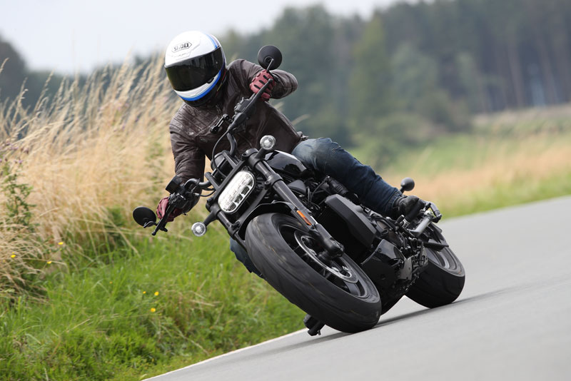 prueba harley davidson sportster S 2021 essen texto 7