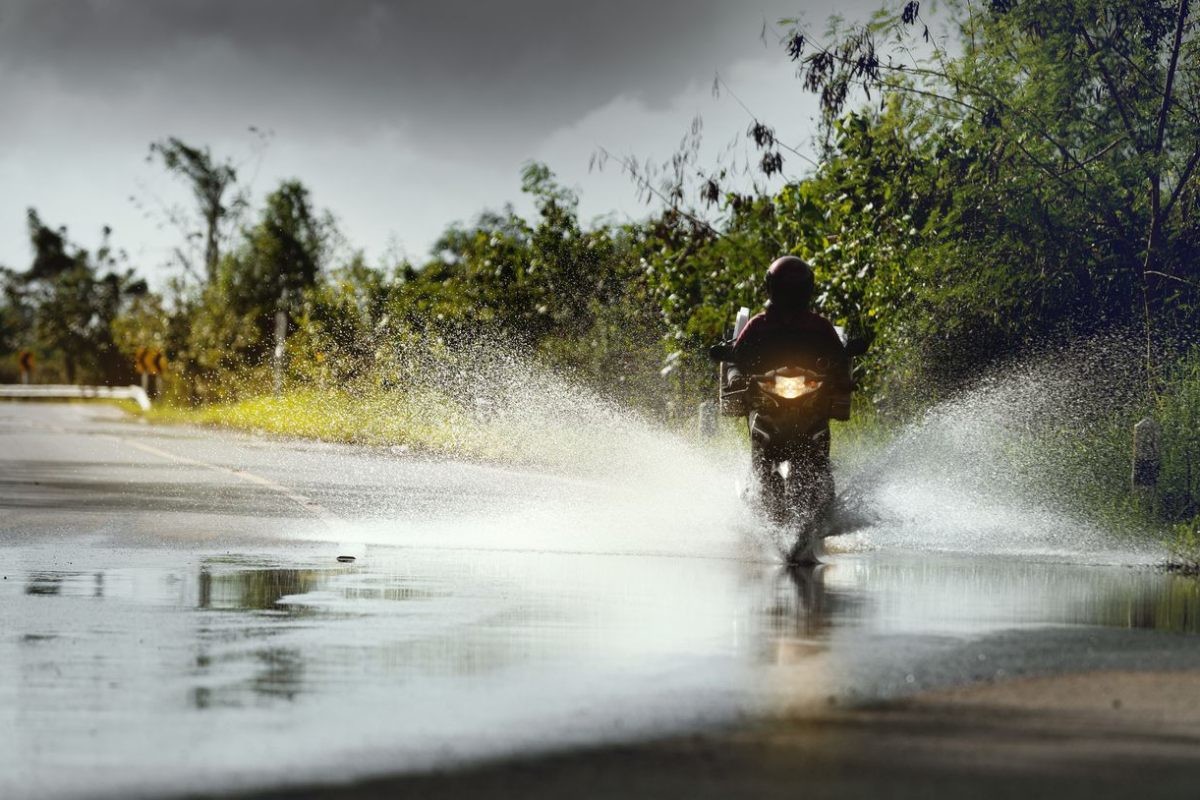 Fotos Consejos para enfrentar esta temporada de lluvias de forma segura en la motocicleta