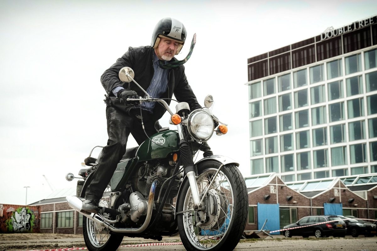 moto estudio felicidad 2
