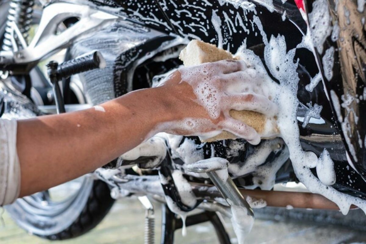 lavado de moto 1