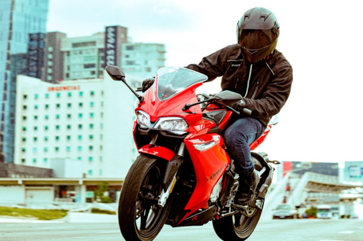 Fotos Las 8 motos de 200 cc a 300 cc más deportivas que se venden en México