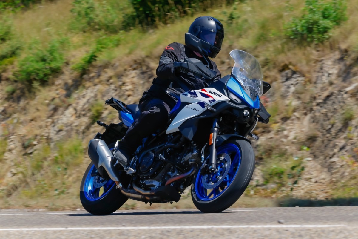 prueba suzuki SV7GX2026 8