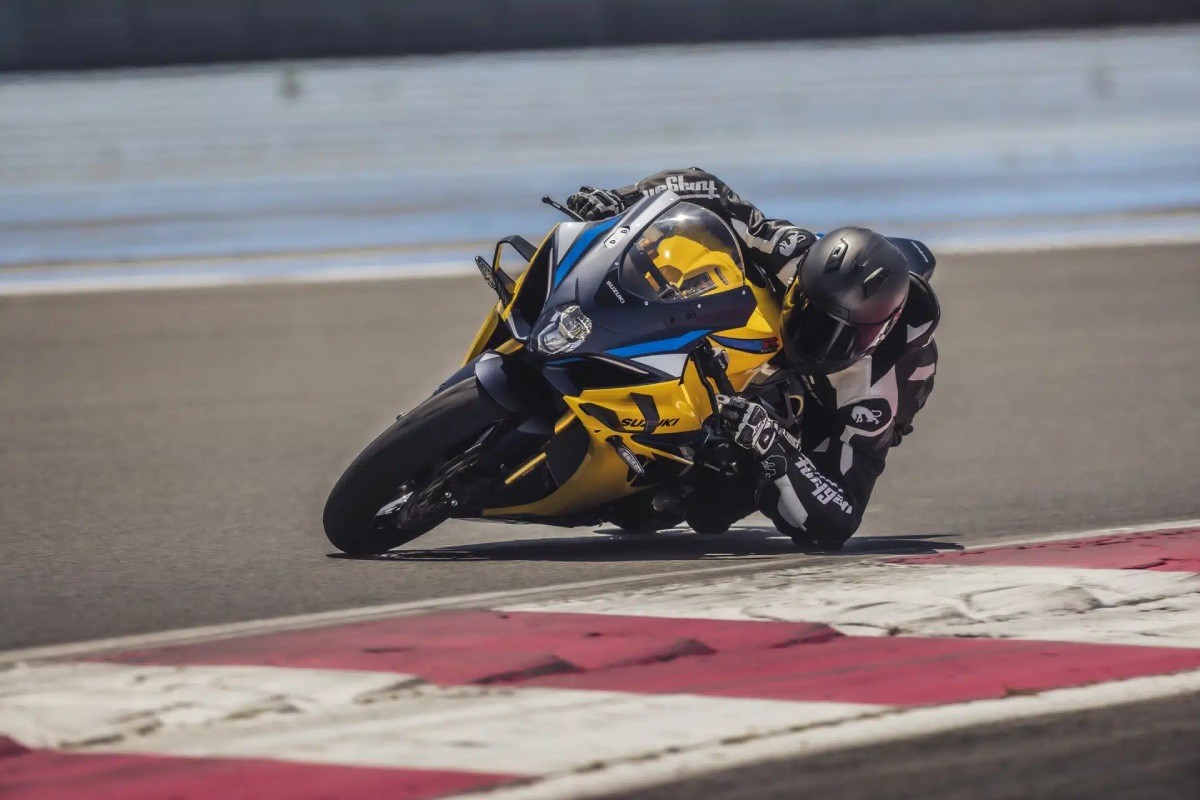 suzuki gsx r1000r 40 aniversario 2
