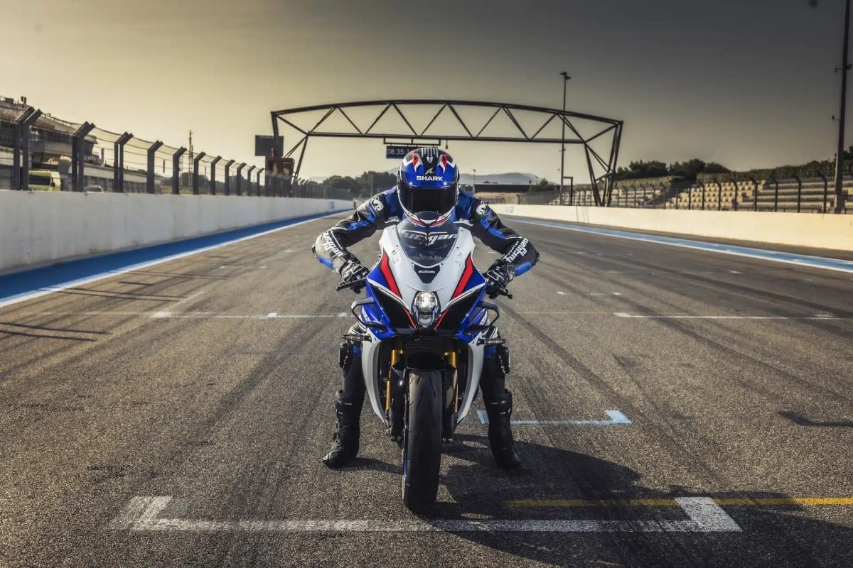 suzuki gsx r1000r 40 aniversario 4