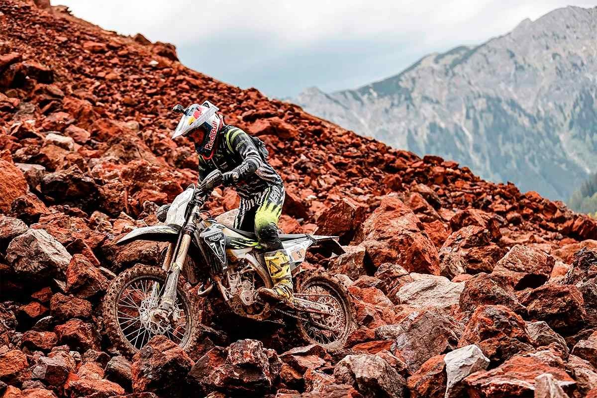 Fotos La Triumph TF 250-E fue una de las 14 motos, de 500, acabaron la carrera más extrema del mundo
