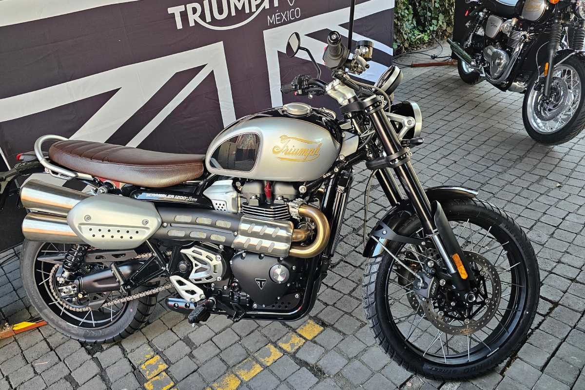 Fotos Triumph introdujo en nuestro mercado la serie Icon, un elegante  tributo a su pasado