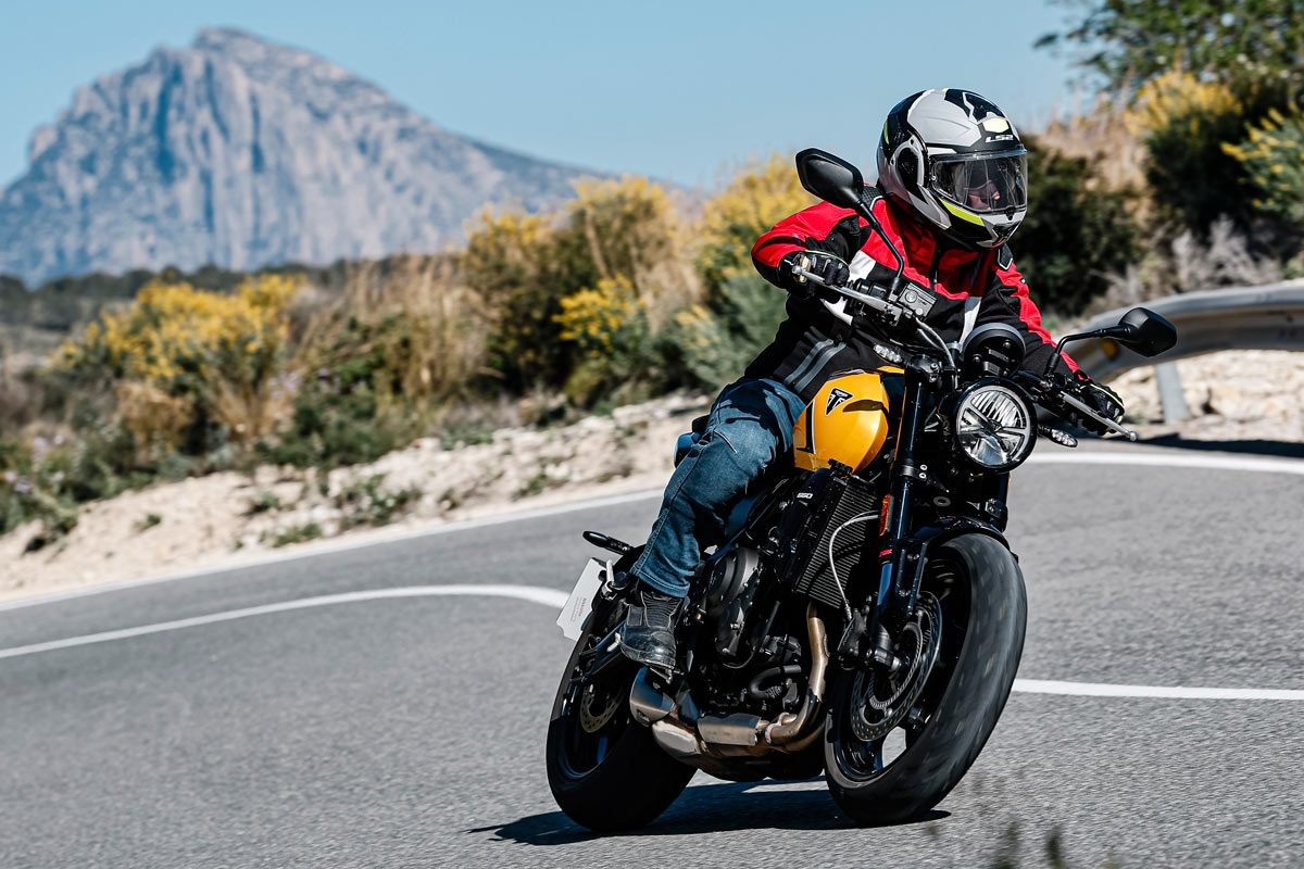 Fotos Prueba Triumph Trident 660 2026