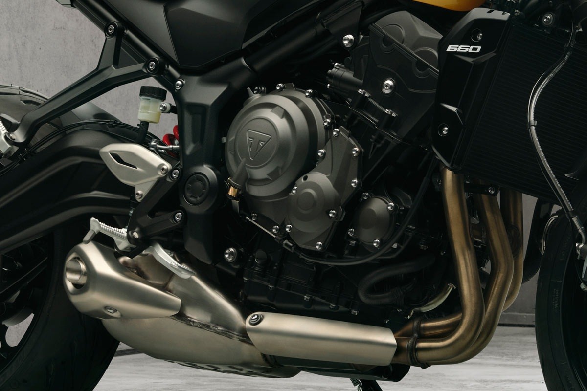 prueba triumph trident 660 2026 2
