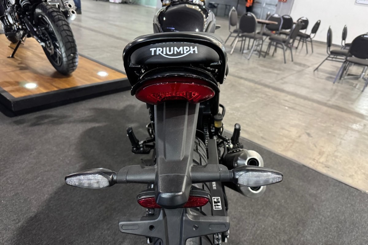 triumph scrambler 400 xc simm 2025 4