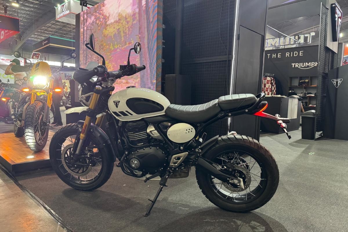 triumph scrambler 400 xc simm 2025 5