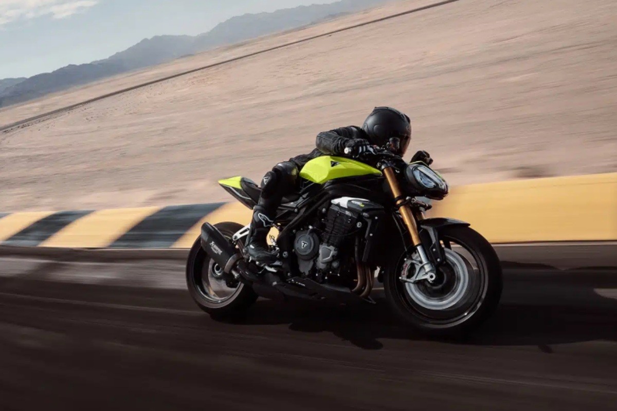 triumph speed triple 1200 rx 6