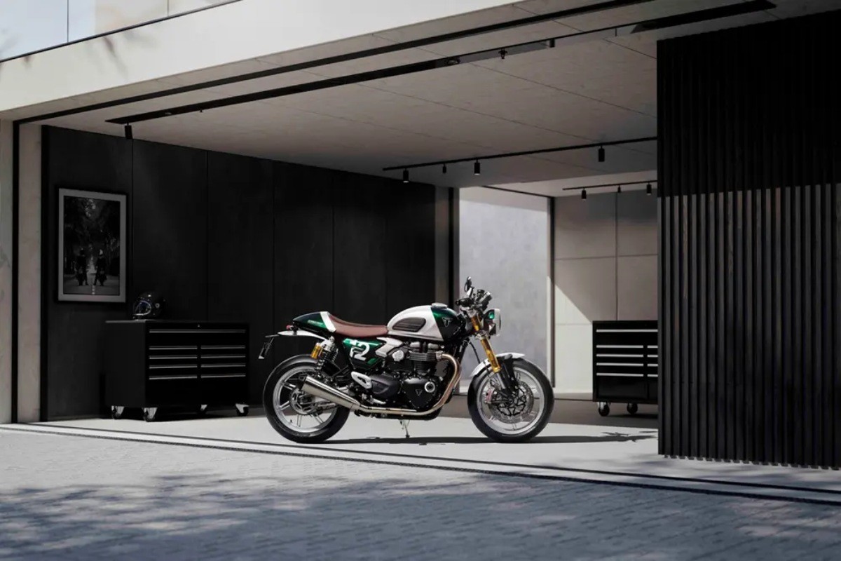 speed twin cafe racer 2