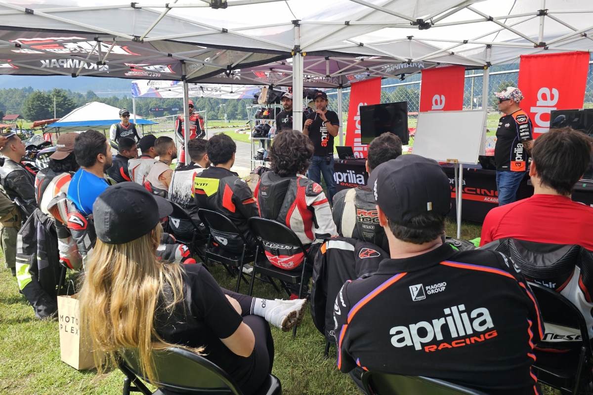 aprilia racing academy 4