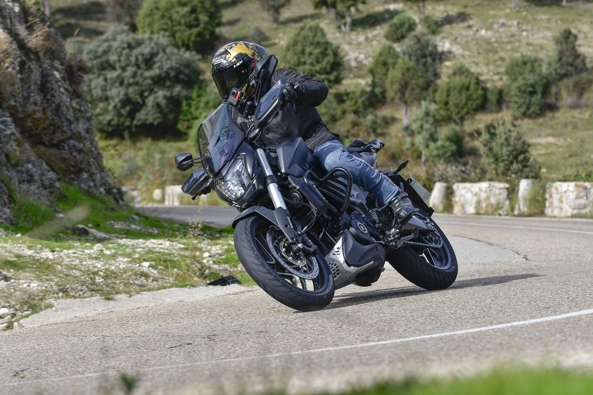 Fotos Prueba Bajaj Dominar 400