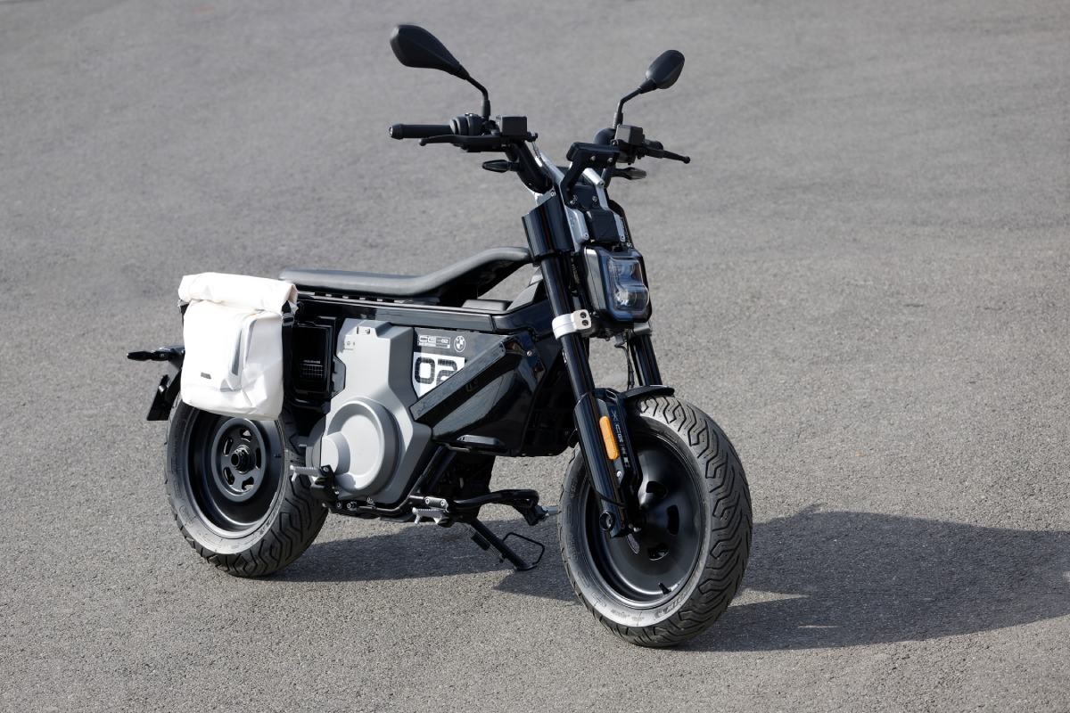 Fotos BMW Motorrad ya anunció precio y especificaciones de la CE 02 para México