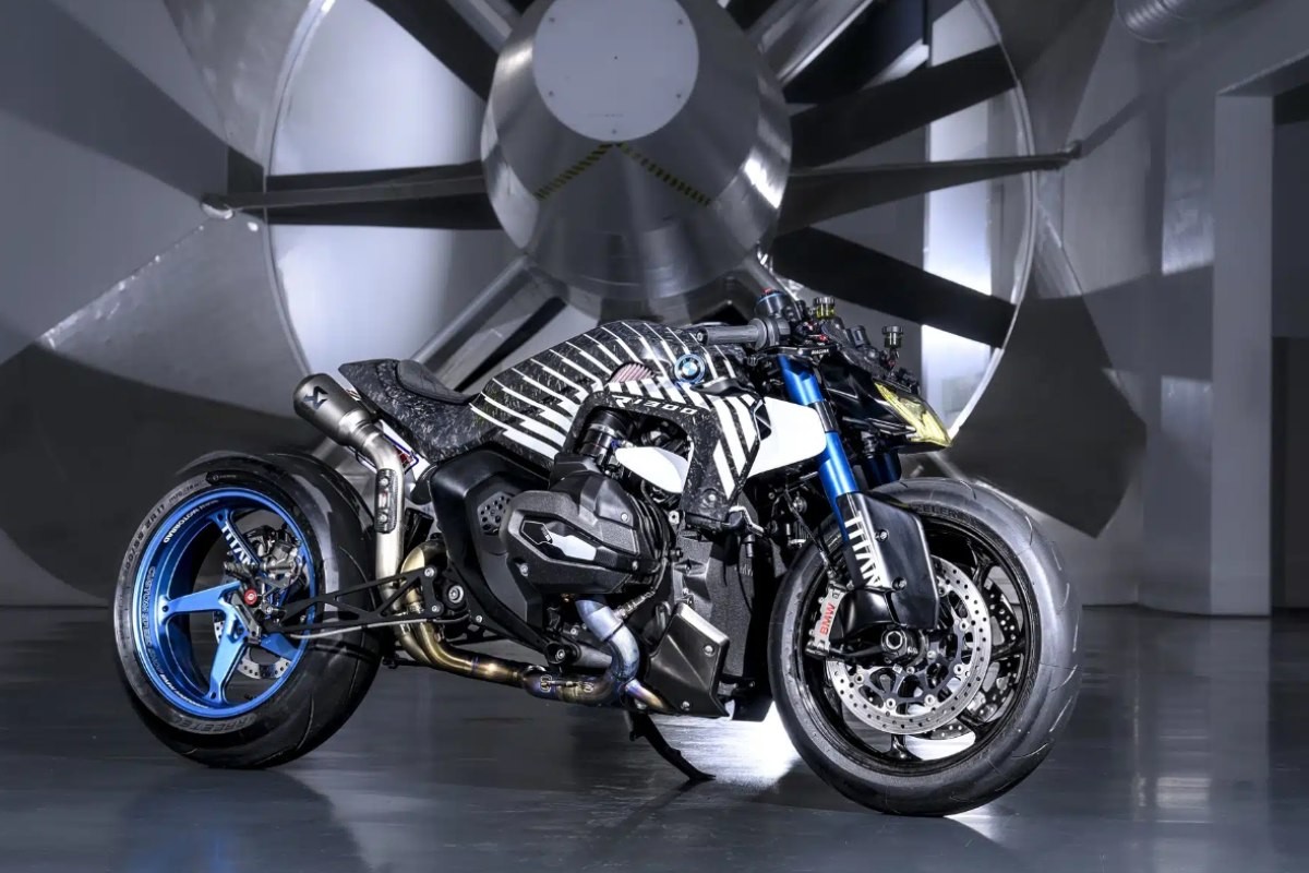 r 1300 titan 5