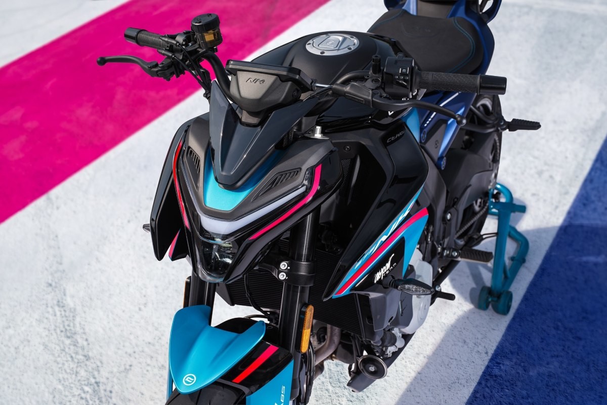 675NK Champion Blue with Aspar 2