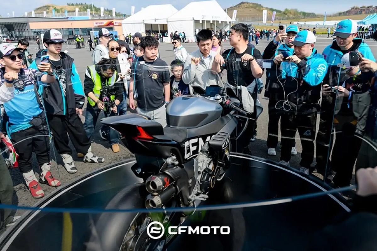 cfmoto v4 4
