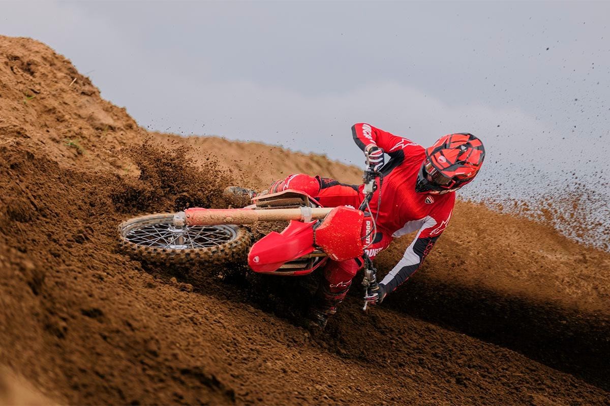 Fotos La primera unidad de la Ducati Desmo450 MX ya salió de la línea de producción