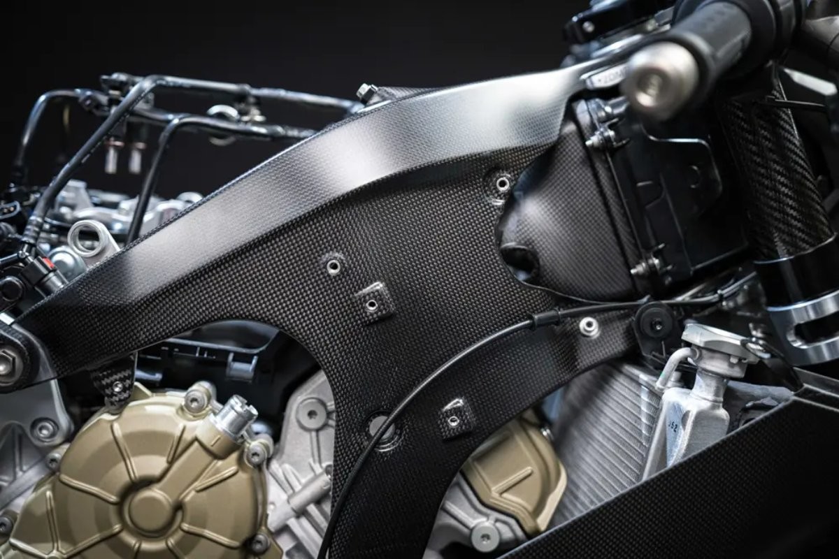 ducati superleggera v4 centenario 2026 3 copia
