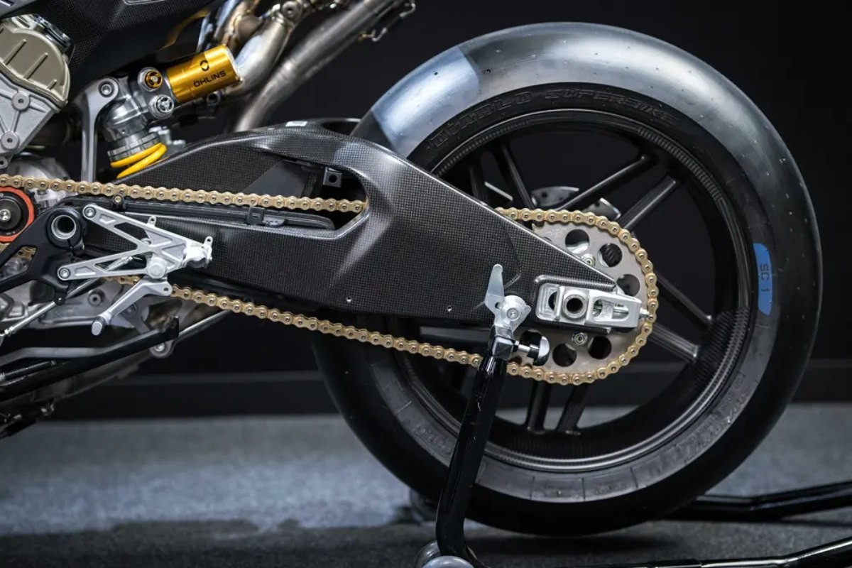 ducati superleggera v4 centenario 2026 5