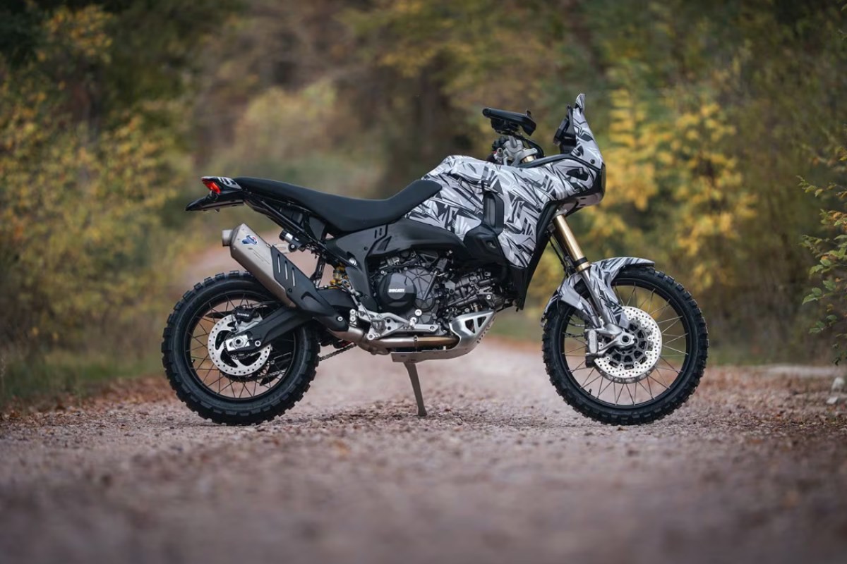 Fotos EICMA 2025: Ducati presentó la nueva generación de la DesertX V2