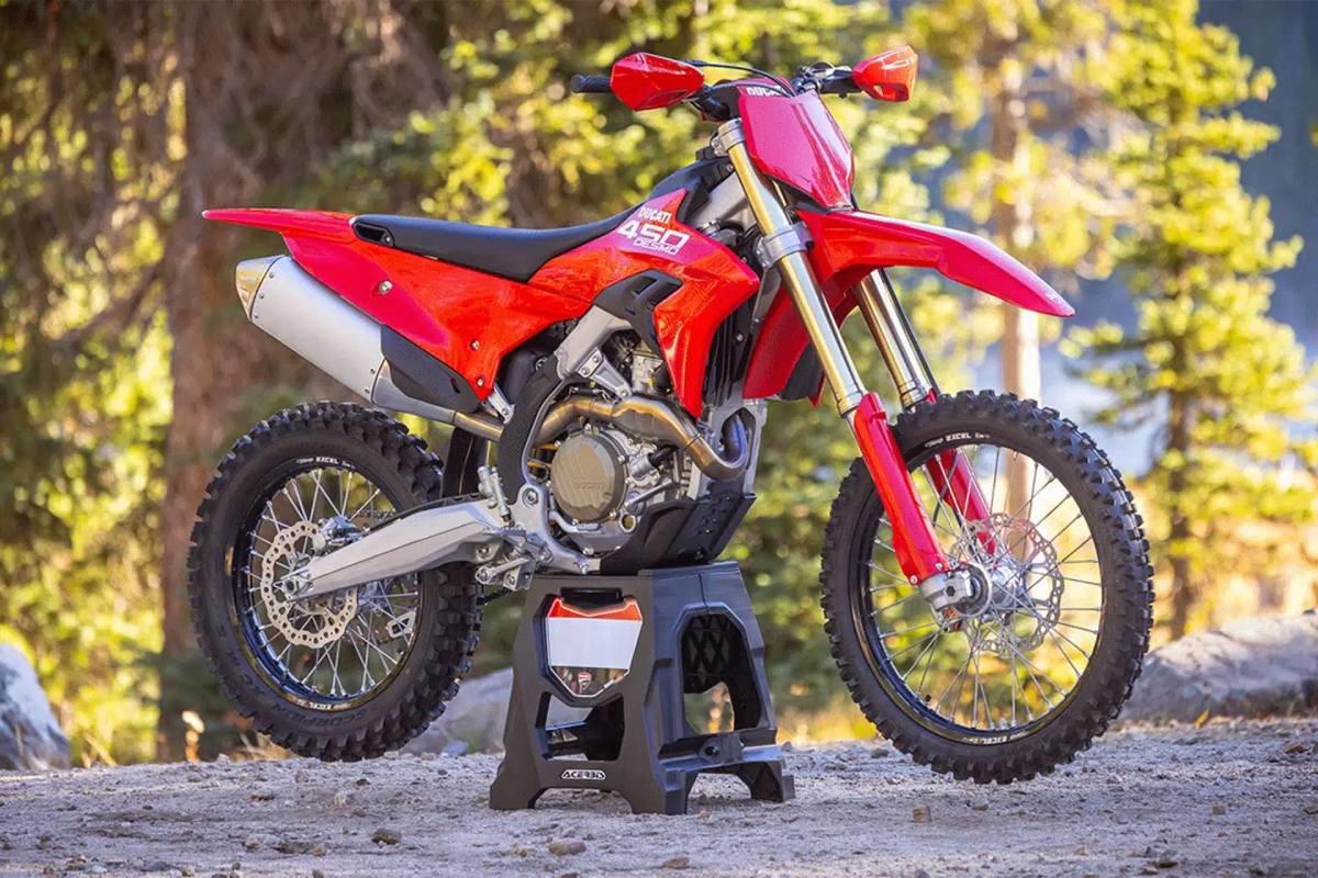 Fotos Ducati ya tiene lista su Desmo450 EDX de enduro