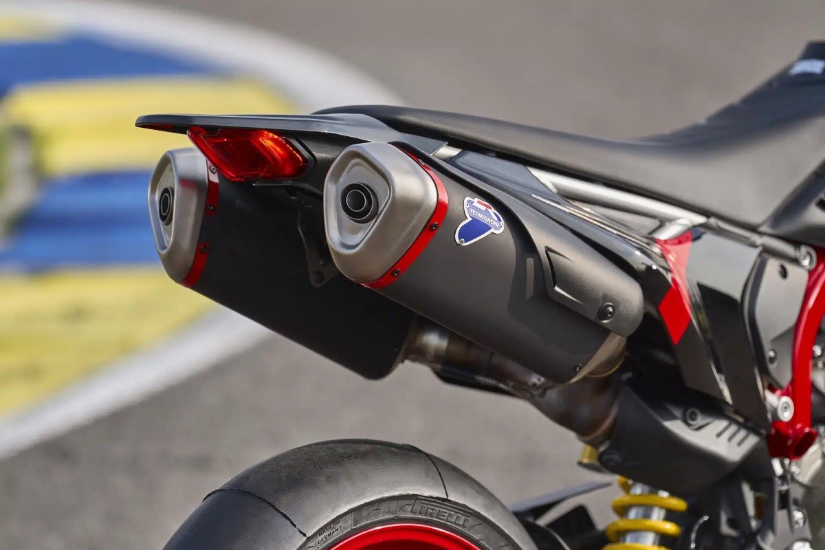 ducati hypermotard 698 mono nera 4