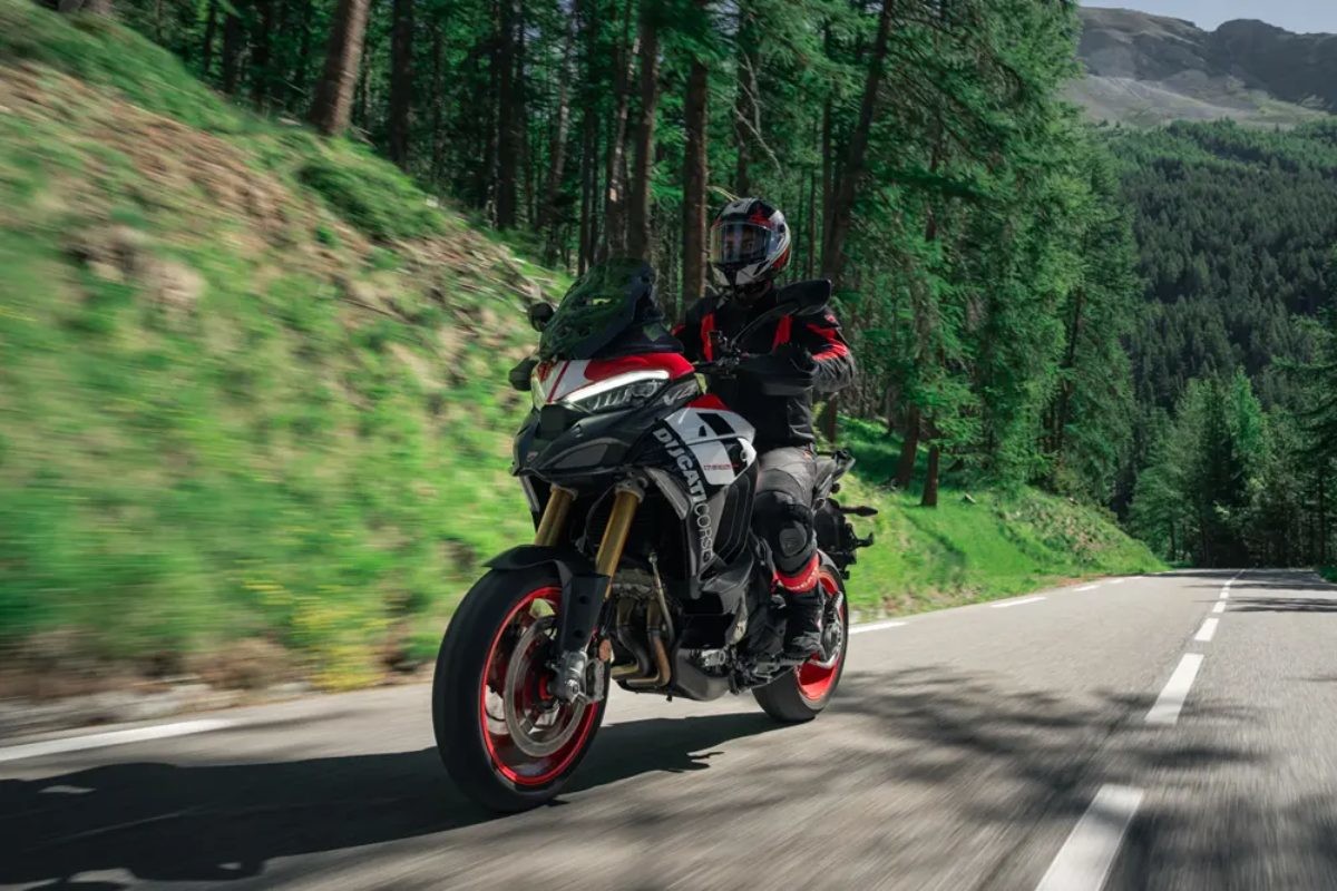 Multistrada V4 Pikes Peak 2027 4