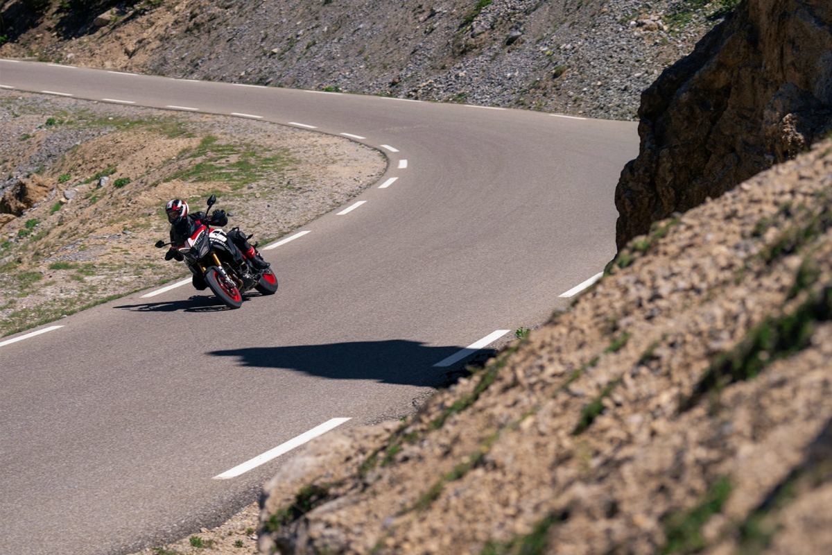 Multistrada V4 Pikes Peak 2027 6