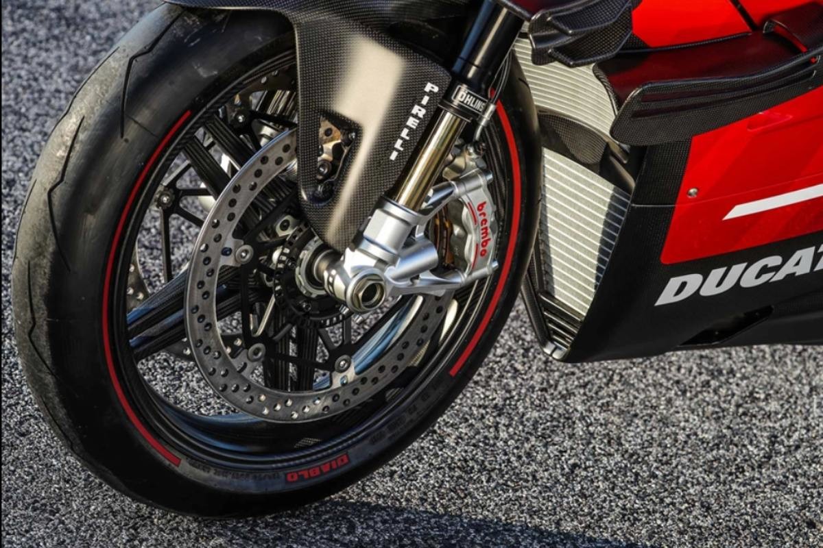 Fotos Ducati Panigale Superleggera V4 Centenario 2026: primera llamada