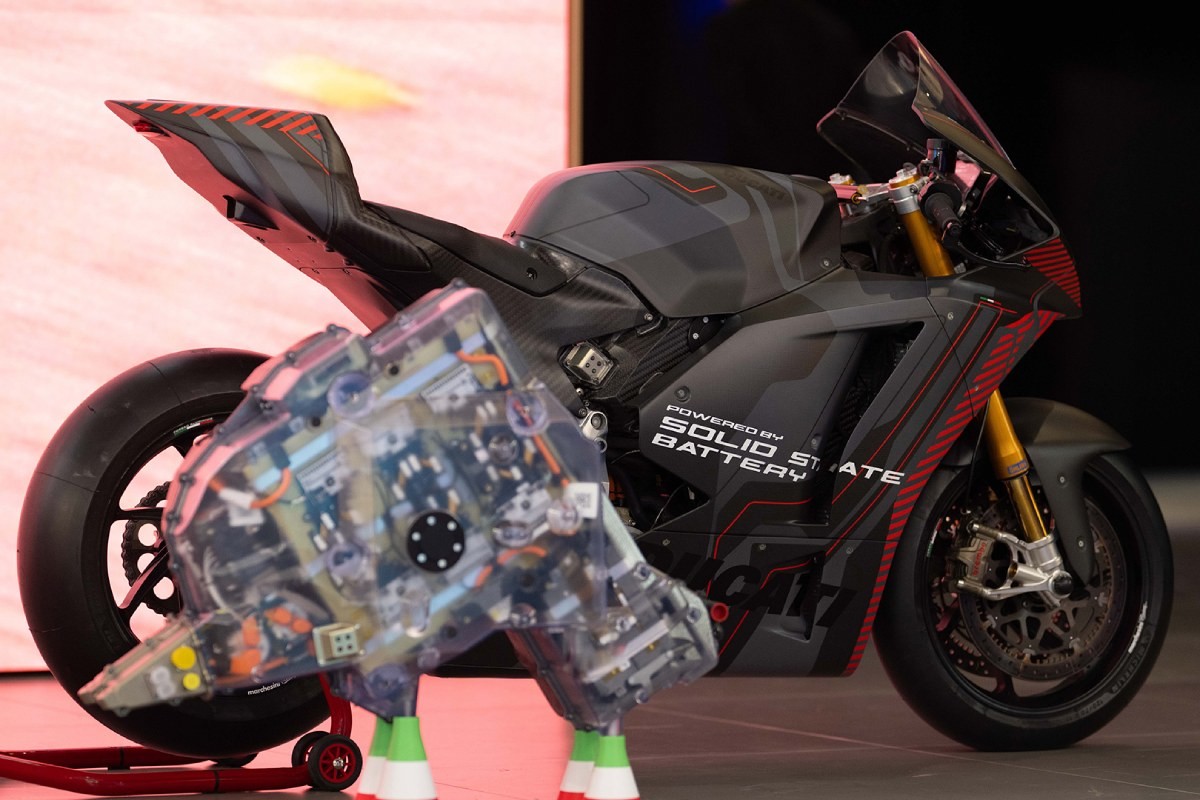 bateria solida ducati 4
