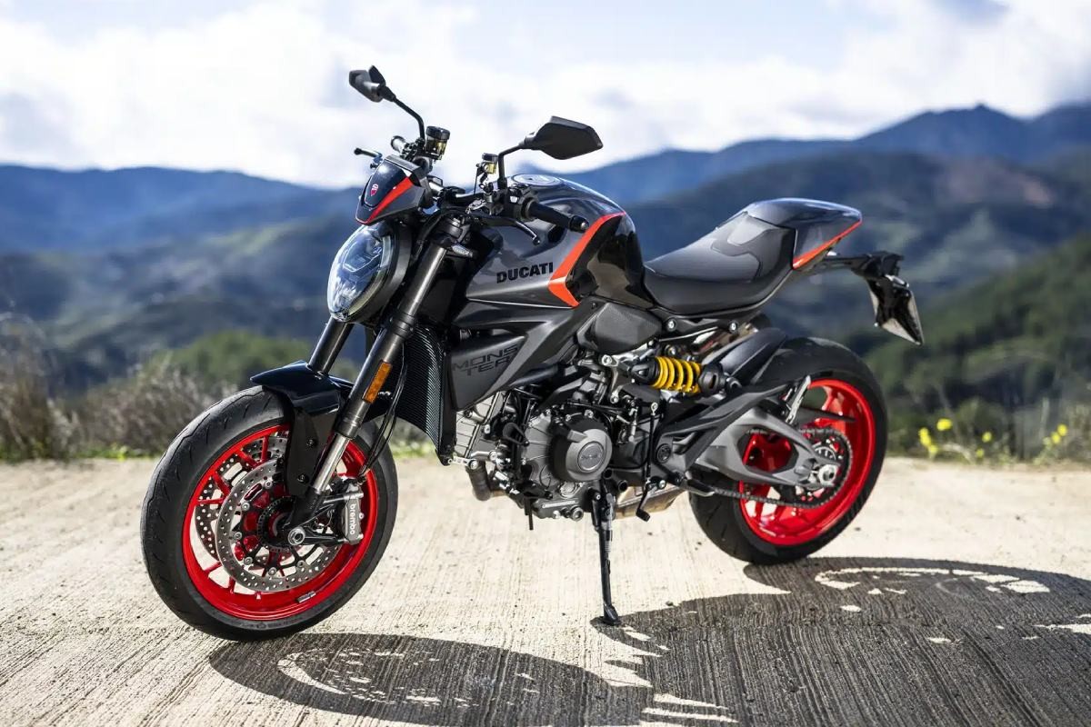 Fotos Ducati presentó la nueva decoración Sport para su actual gama Monster y Monster Plus