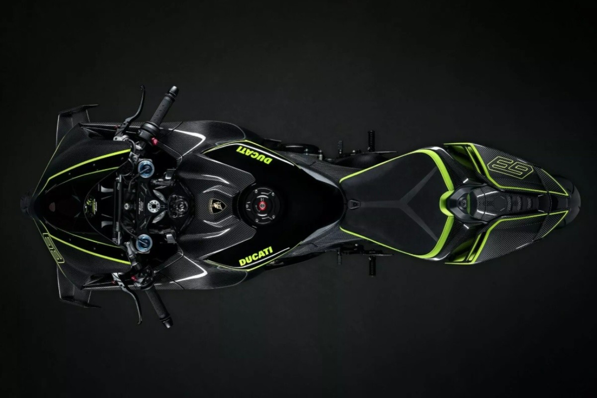 ducati panigale v4 lamborghini 2025 1