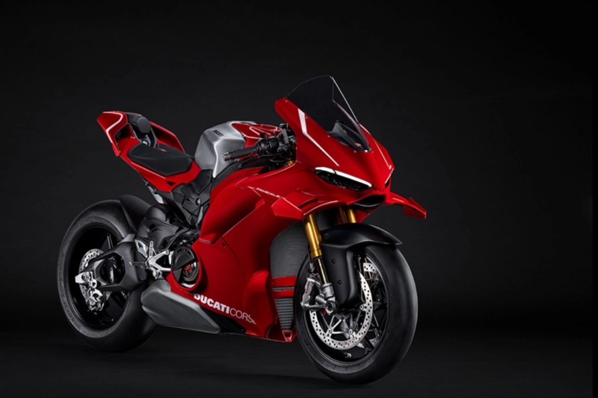 Fotos Ducati presentó la Panigale V4 R: 236 hp y aerodinámica de MotoGP