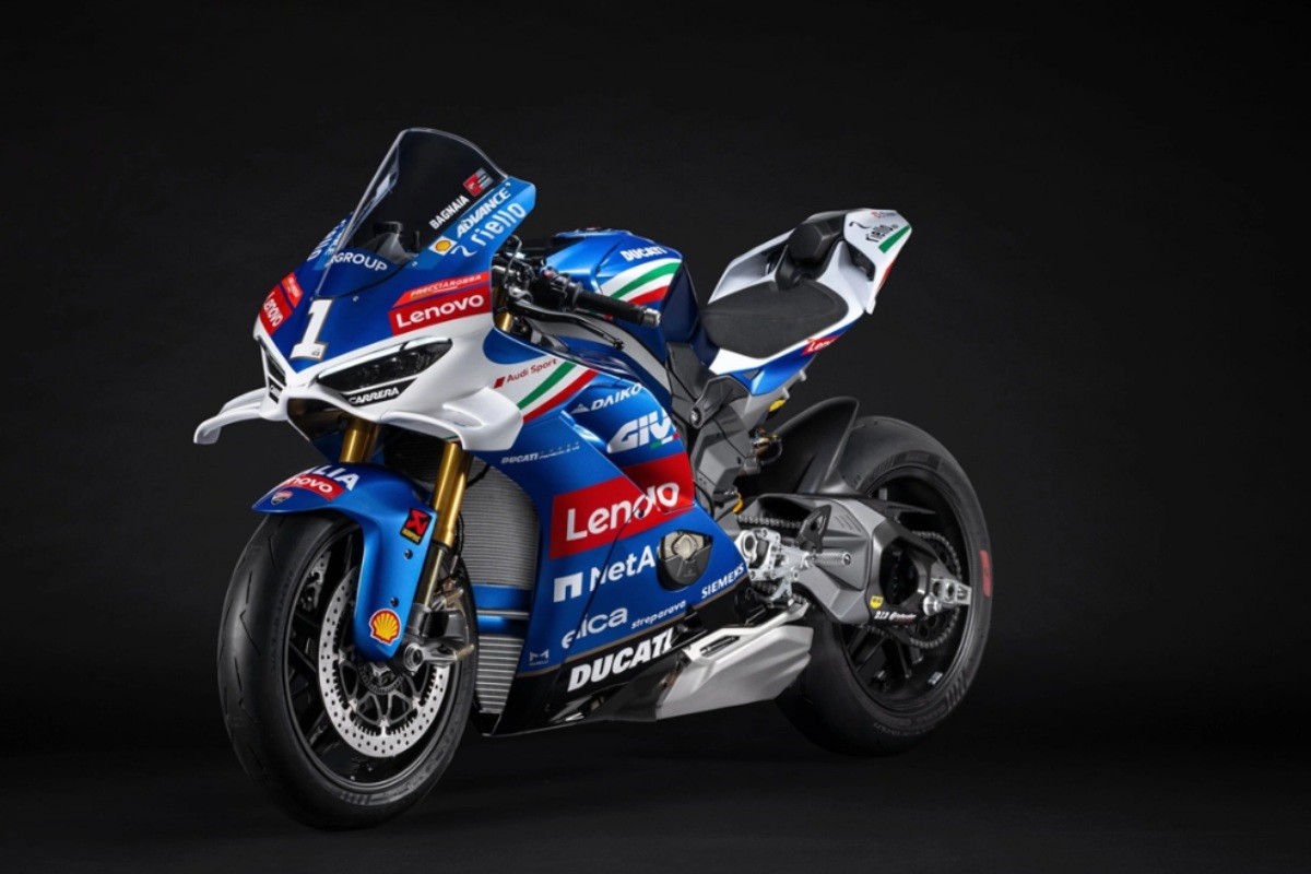 Fotos Ducati lanzó la exclusiva Panigale V4 Tricolore Italia
