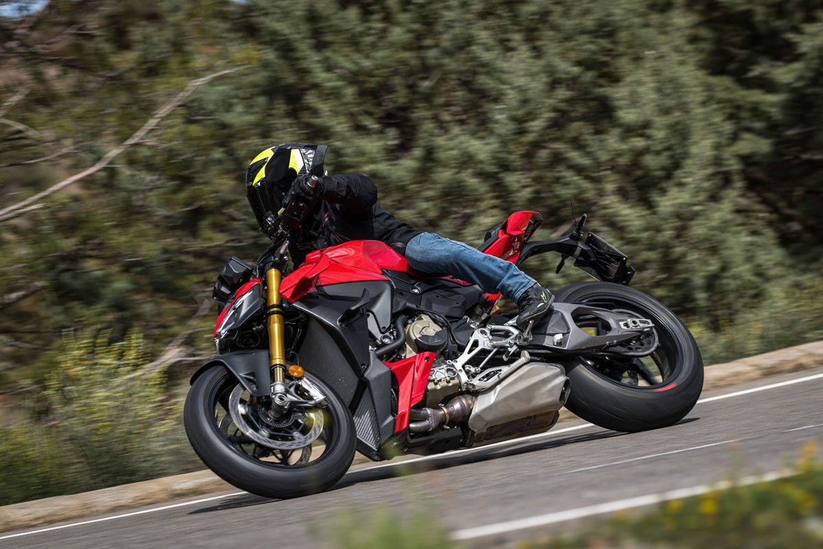 03 prueba ducati streetfighter v4 2025