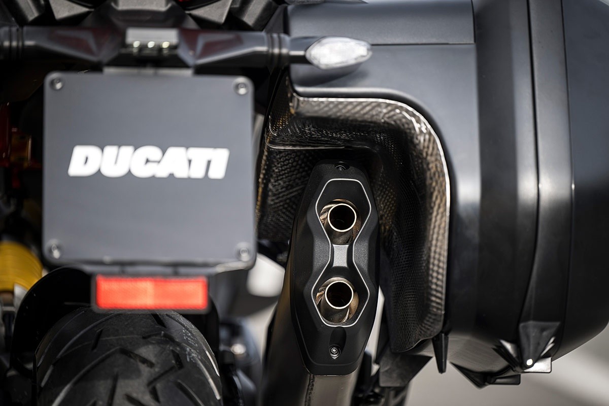ducati multistrada v2 2025 maleta 12