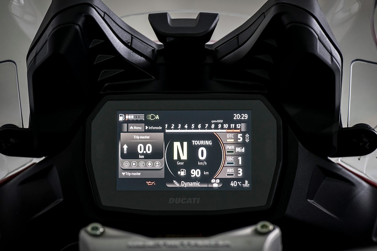 ducati multistrada v2 2025 p 10