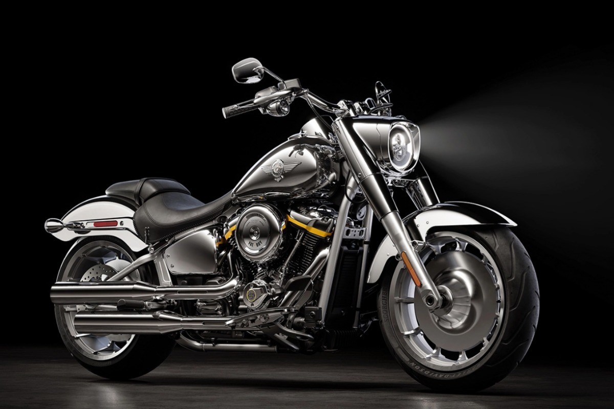Fotos Harley-Davidson presentó la Fat Boy Gray Ghost 2025 y así celebrar 35 años del modelo