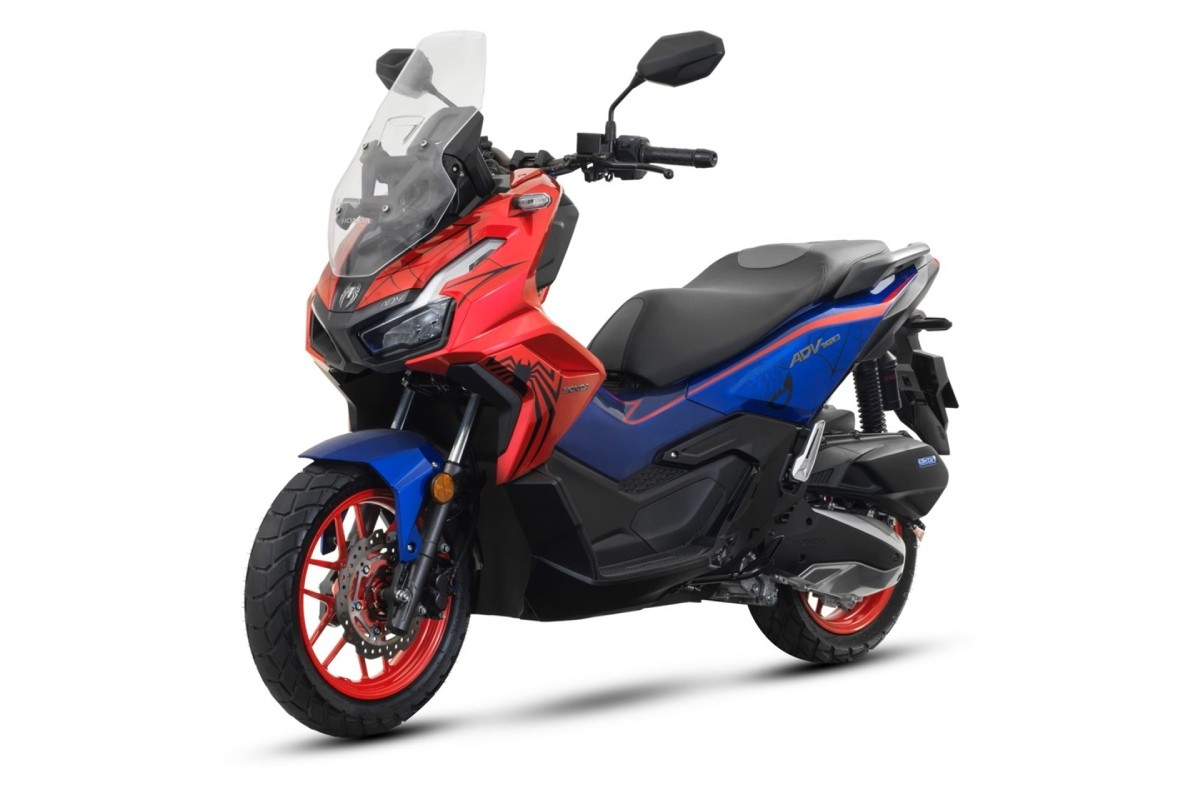 Fotos Honda ADV160 Spider-Man Edition: una serie limitada a 300 unidades, que recupera el espíritu de aquellas decoraciones especiales