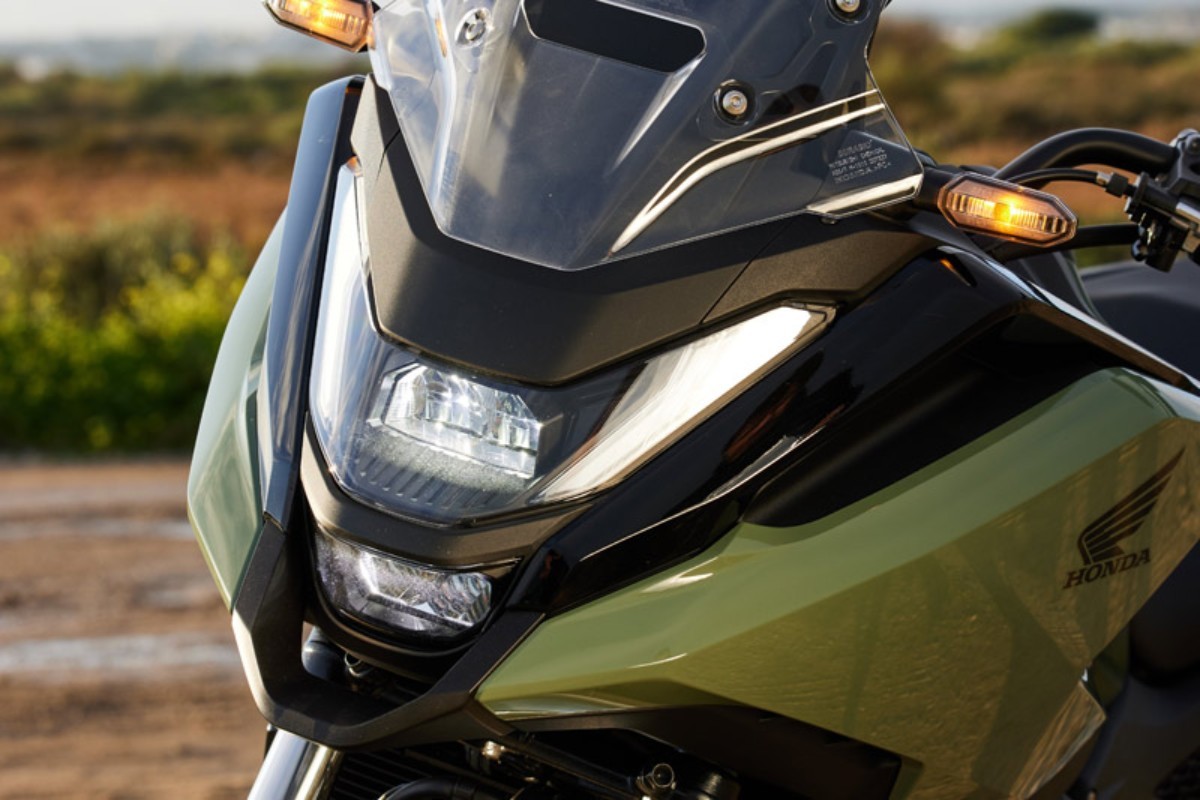 honda nc750x 2025 prueba luz delantera