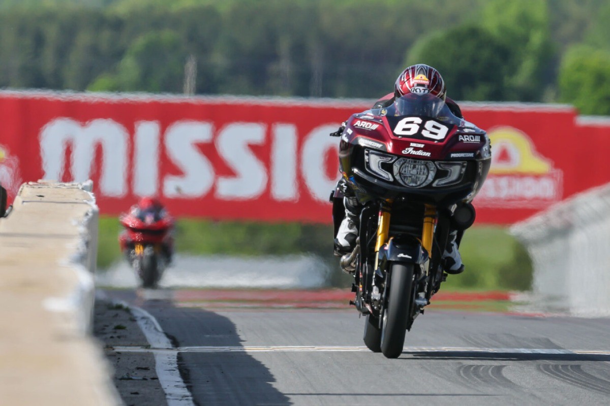 Fotos King of the Baggers 2026: Indian Motorcycle domina el campeonato