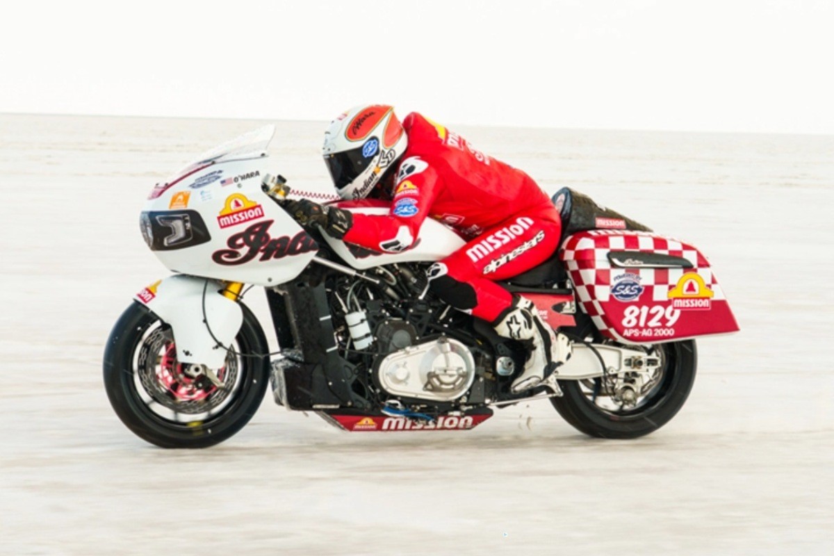 Fotos Indian firmó un nuevo récord de velocidad en los desiertos salados de Bonneville