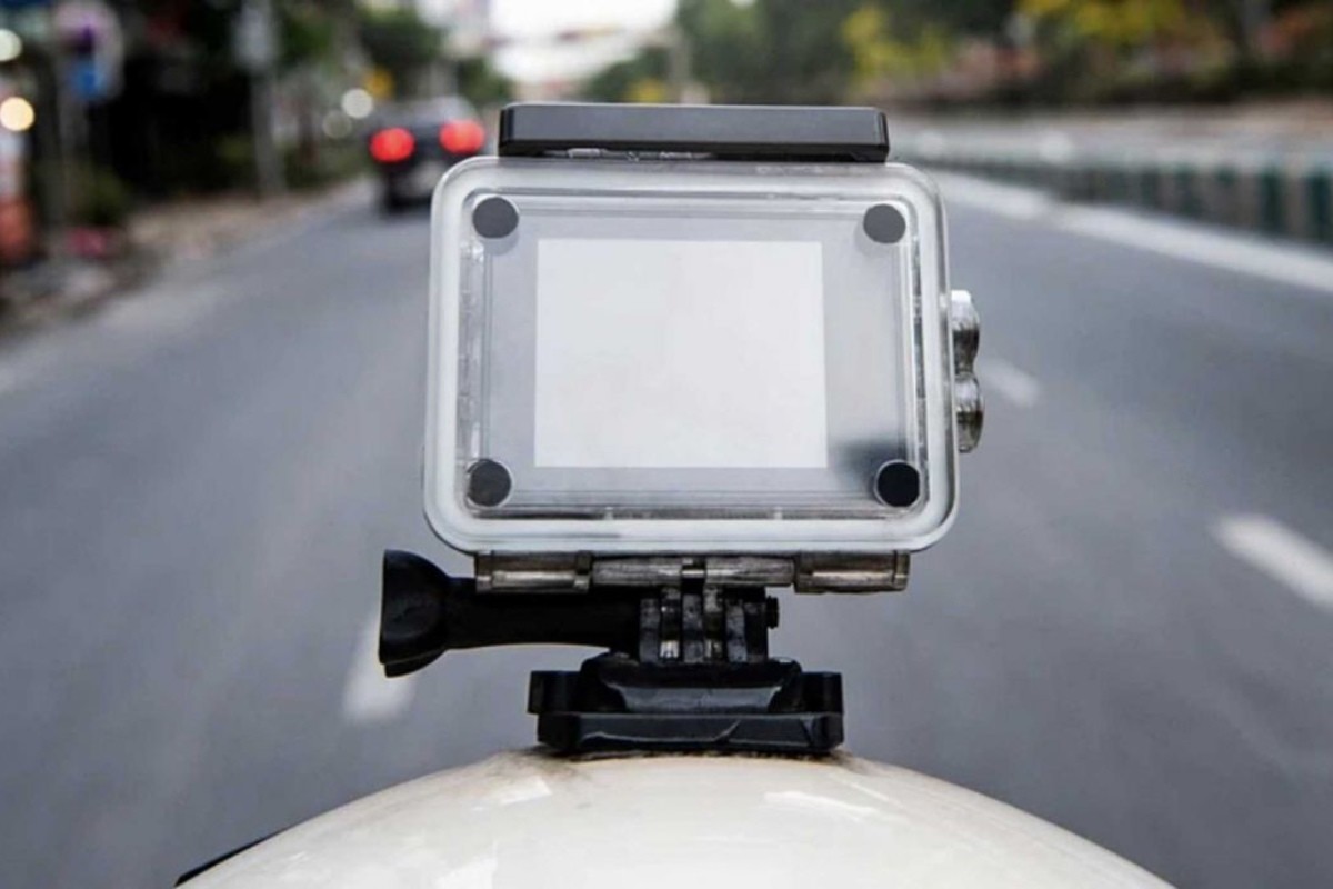 camara casco 3