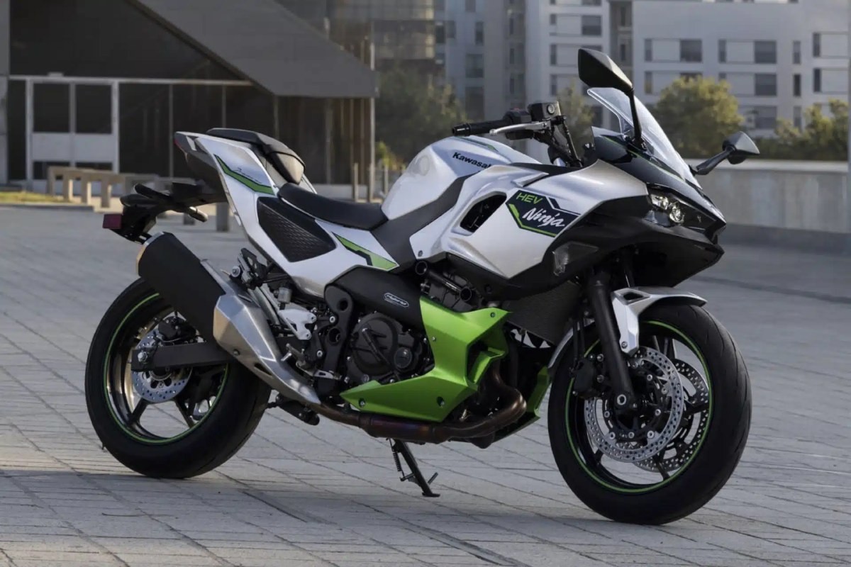 Kawasaki Ninja 7 Z7 Hybrid 2