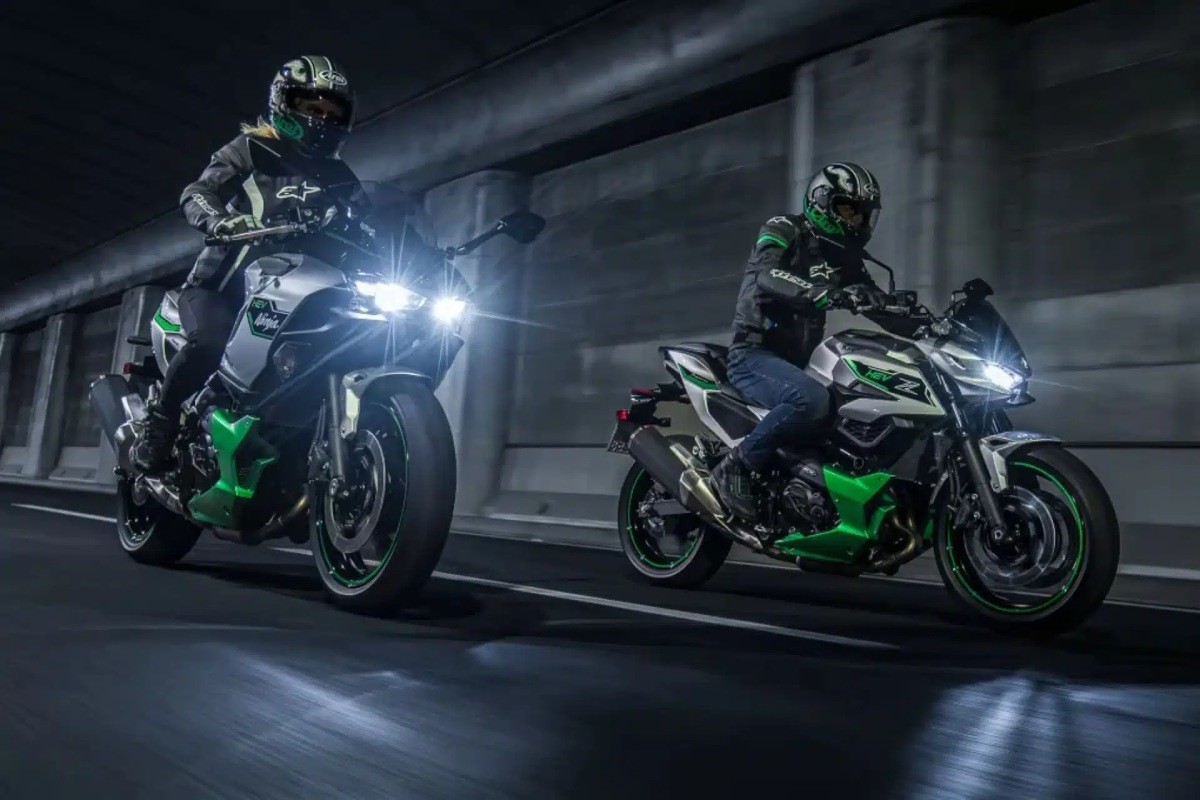 Kawasaki Ninja 7 Z7 Hybrid 3