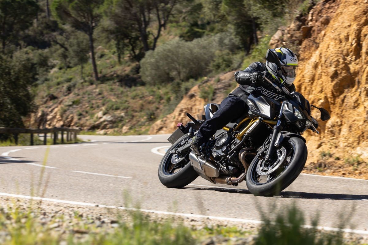 Fotos Prueba Kawasaki Z650 S 2026