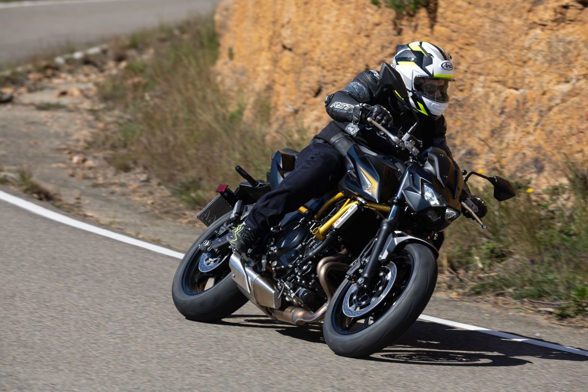 prueba kawasaki z650s 2026 5